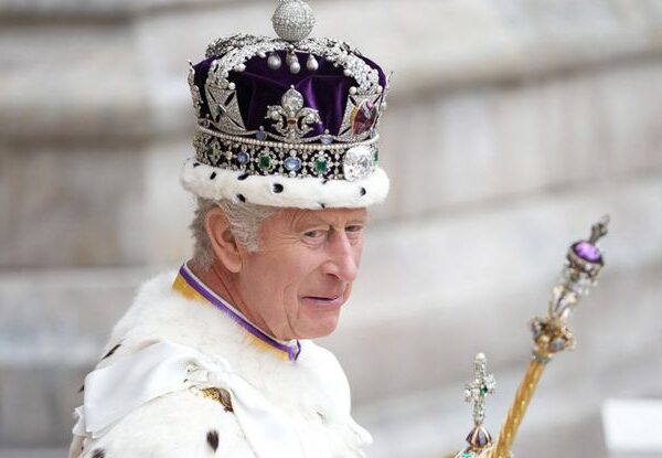 Penobatan Raja Charles III Sebuah Pergantian Takhta yang Bersejar